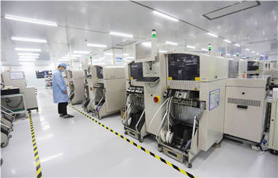 SMT生產(chǎn)車間 SMT生產(chǎn)車間